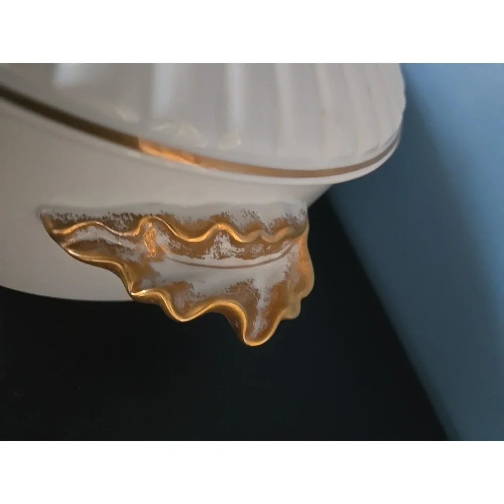 Vintage Porcelain Golden Heirloom - Oval Covered Casserole Oven To Table‎